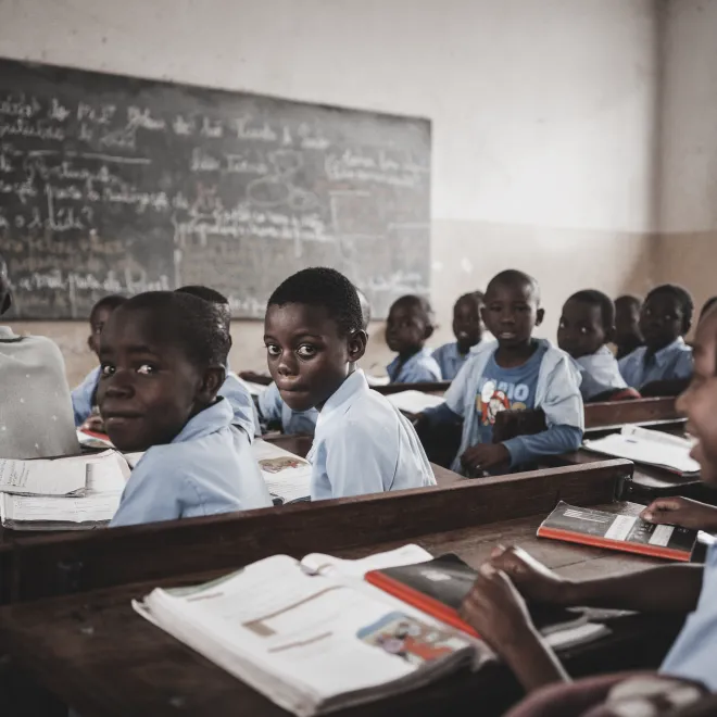 Niños en el colegio